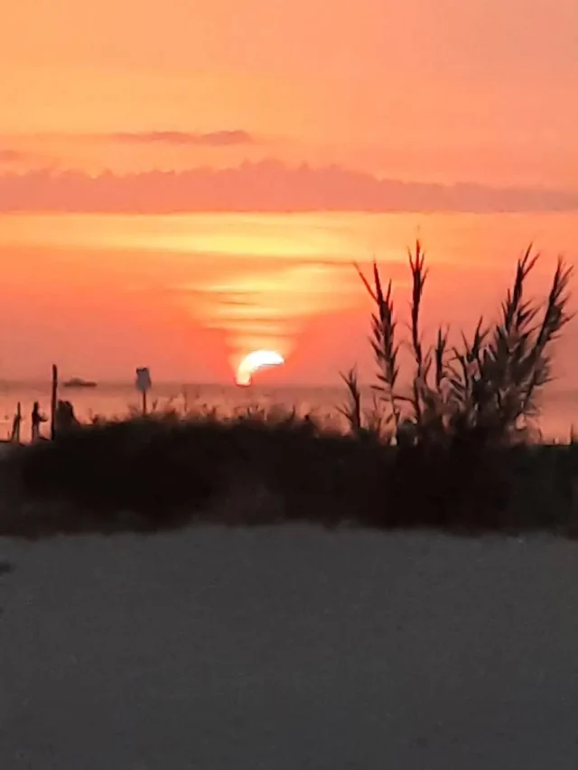 Eclisse e tramonto